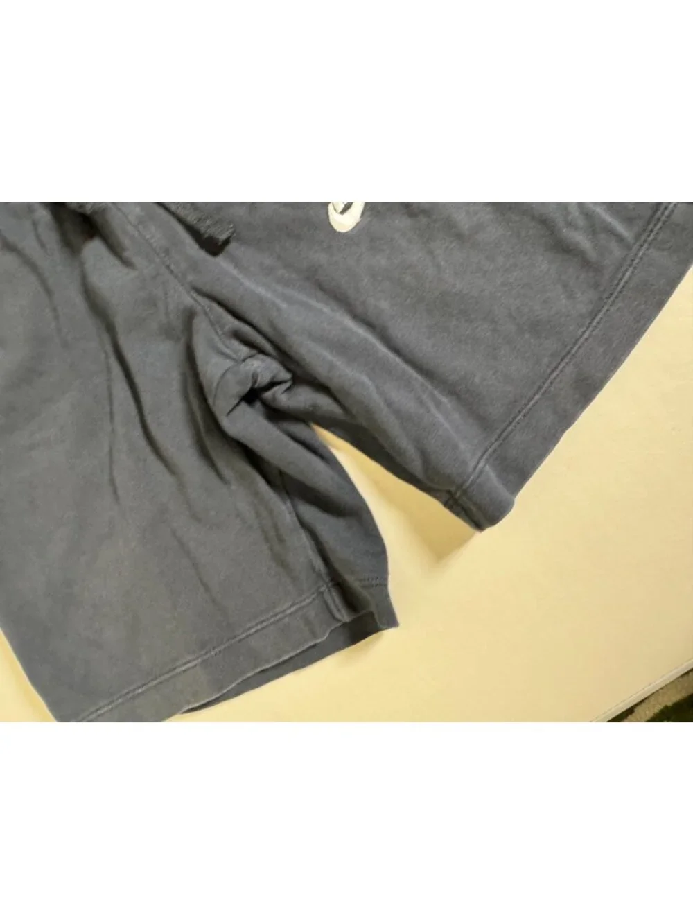 Nike Boys Black Athletic Shorts Kids XS Cotton Logo Embroidered Elastic Waist Dr